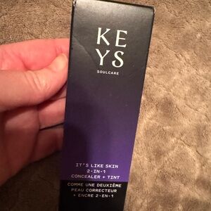 2-in-1 Concealer + Tint KEYS